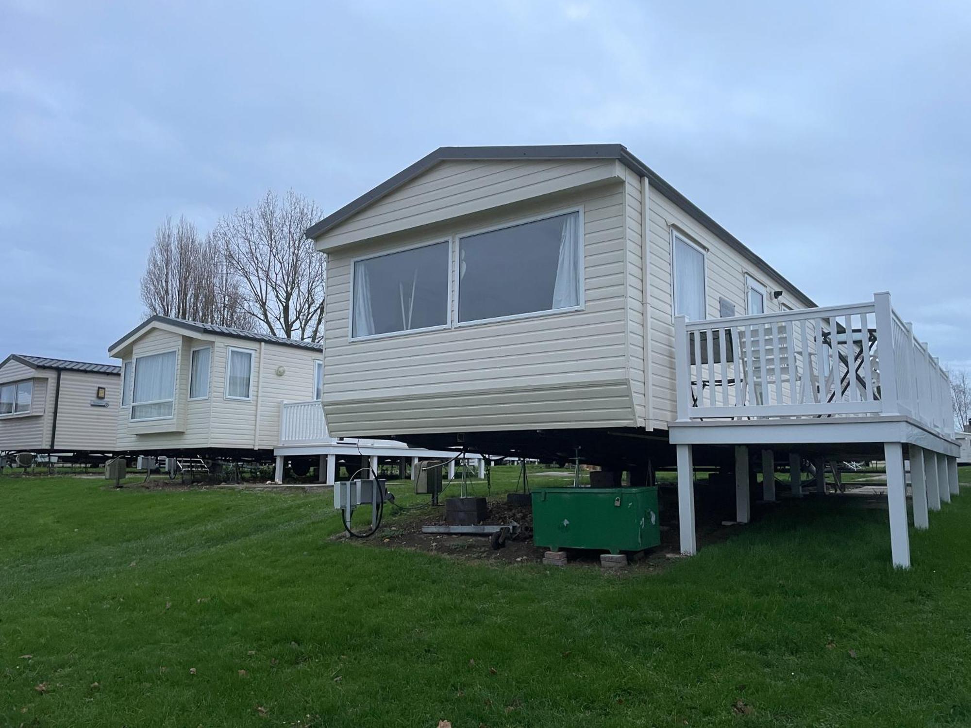 Rockley Park Private Holiday Homes Poole Exterior photo