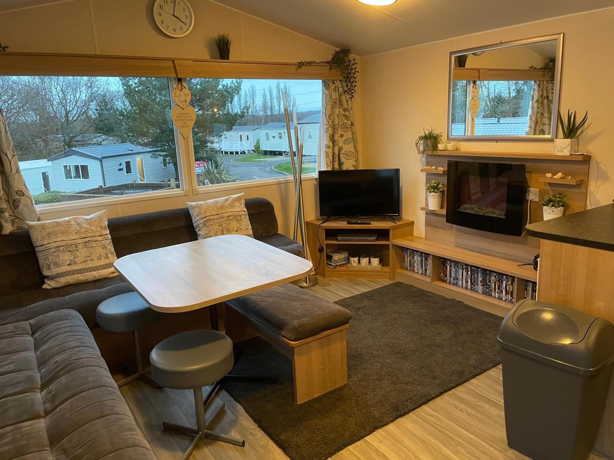 Rockley Park Private Holiday Homes Poole Exterior photo