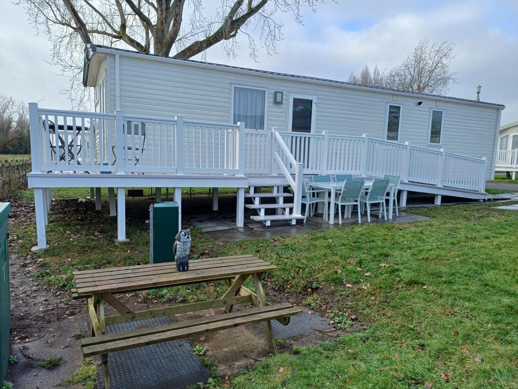 Rockley Park Private Holiday Homes Poole Exterior photo
