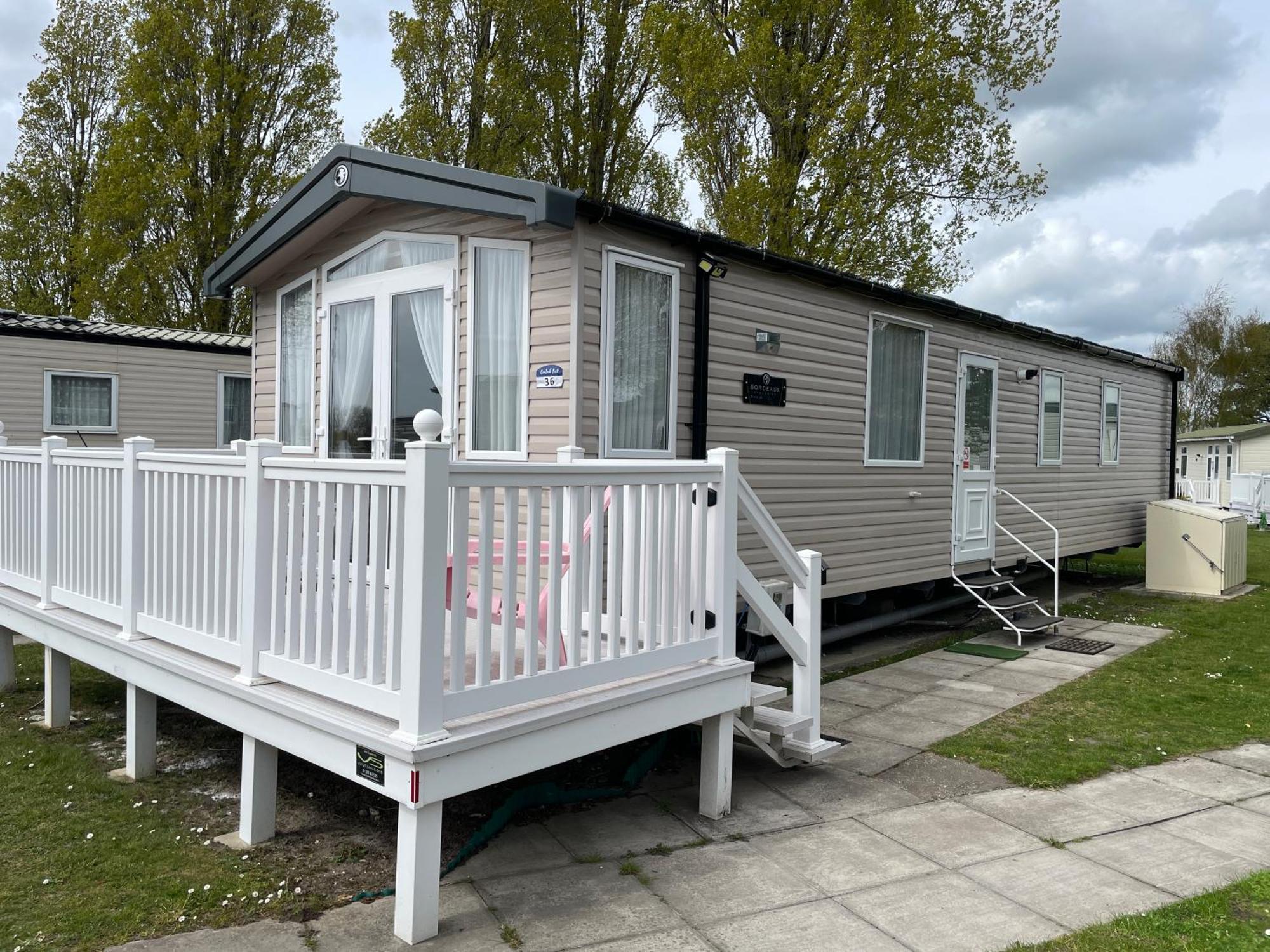 Rockley Park Private Holiday Homes Poole Exterior photo